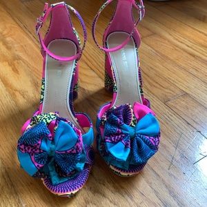 Gianni Bini Rhosiee Flower Pom Block Heel Sandals
